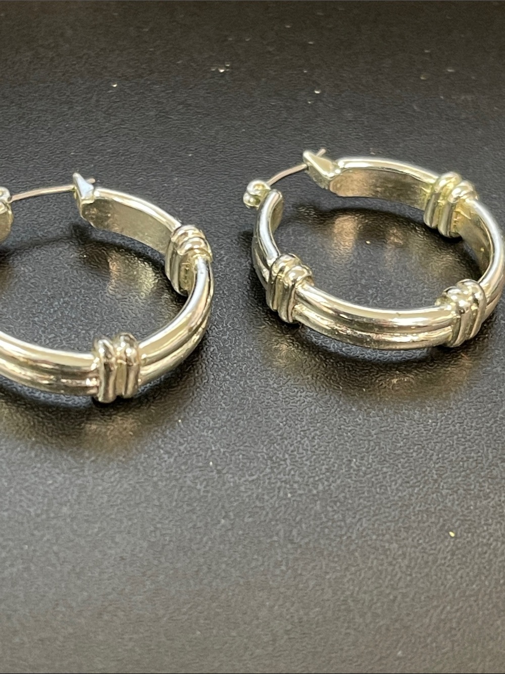 Silver Tone Knot Detail Hoop Earrings - Silver